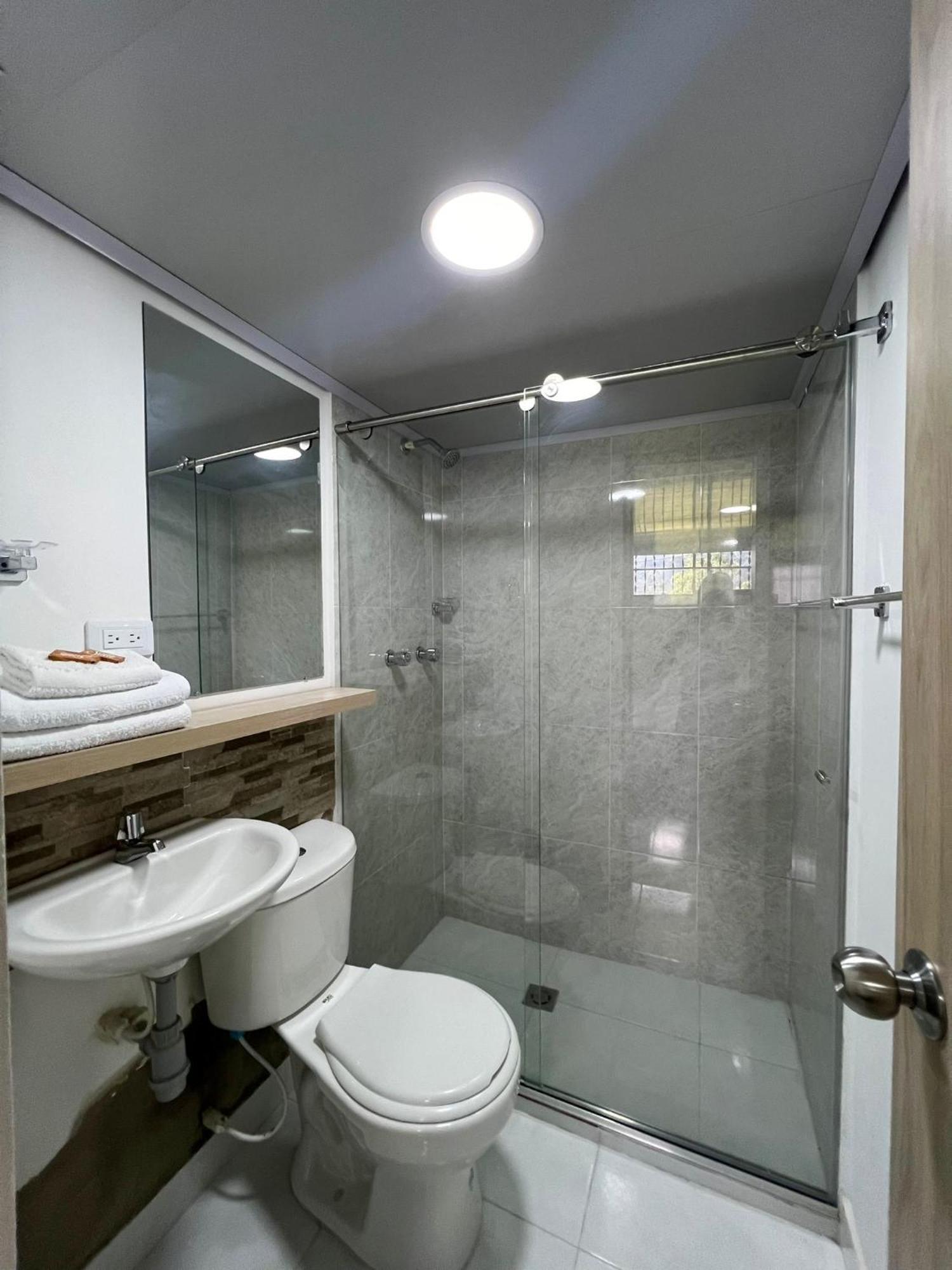 Hotel Adel Manizales Exterior photo