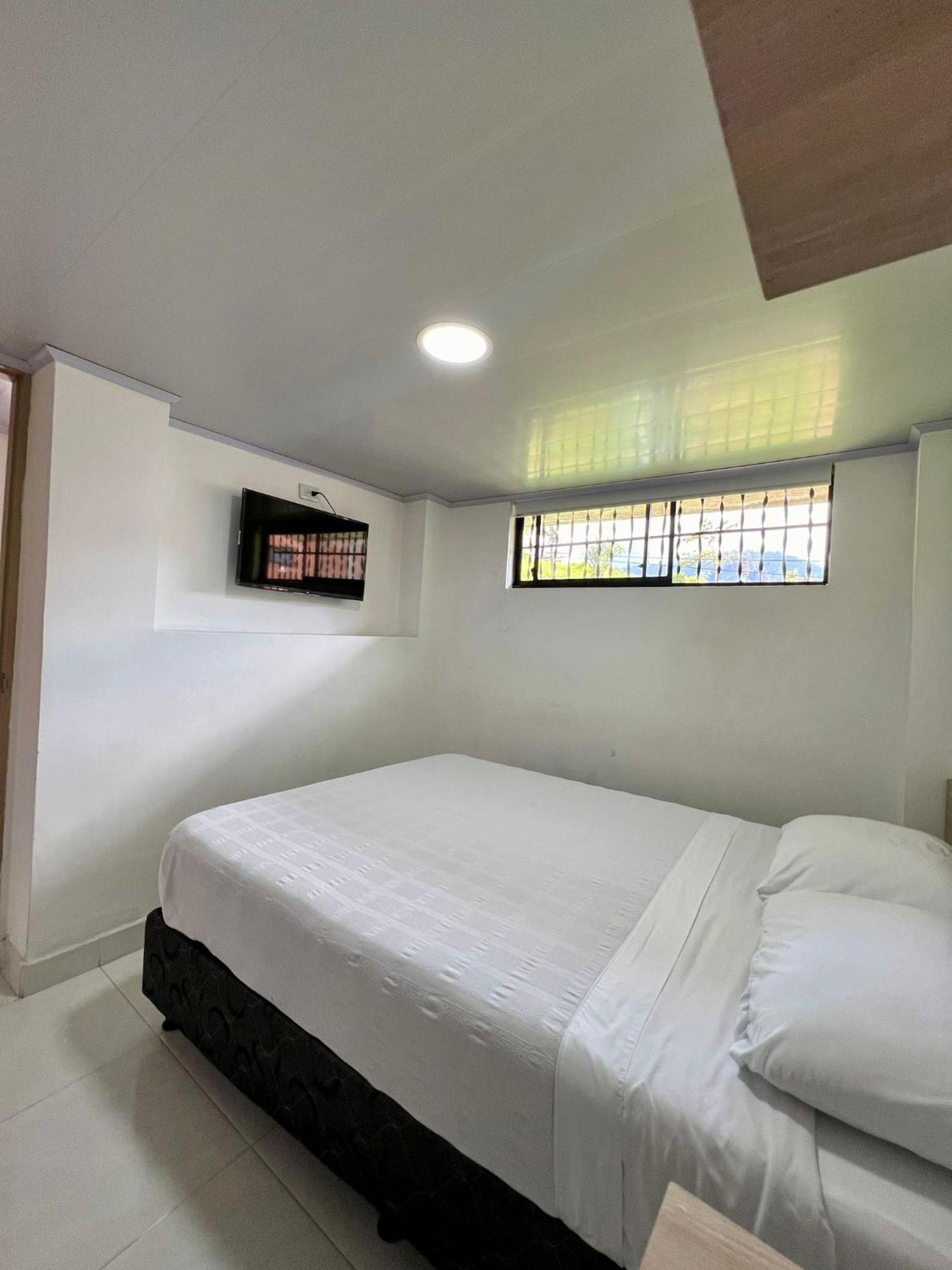 Hotel Adel Manizales Exterior photo